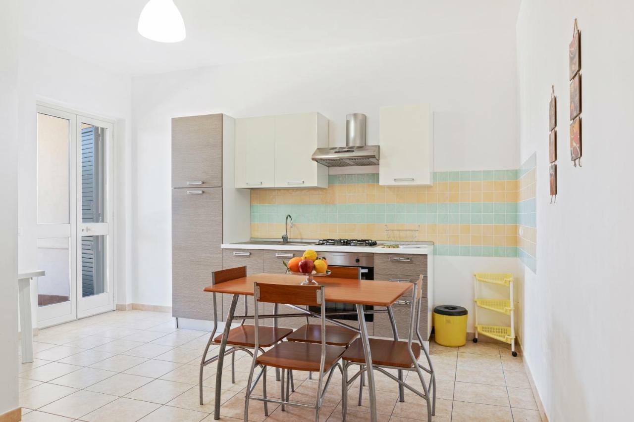 Focallo Seaside Holiday Flat Santa Maria Del Focallo Kültér fotó