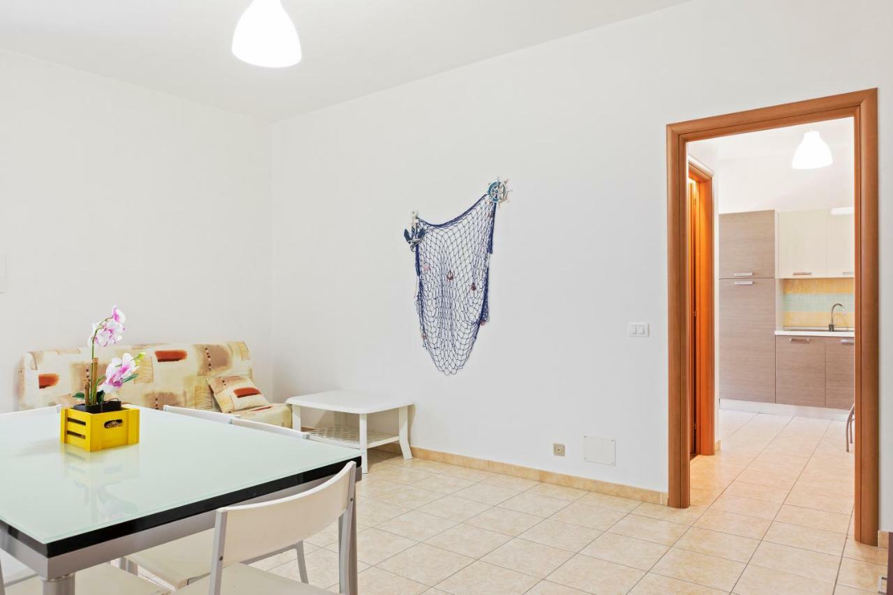 Focallo Seaside Holiday Flat Santa Maria Del Focallo Kültér fotó